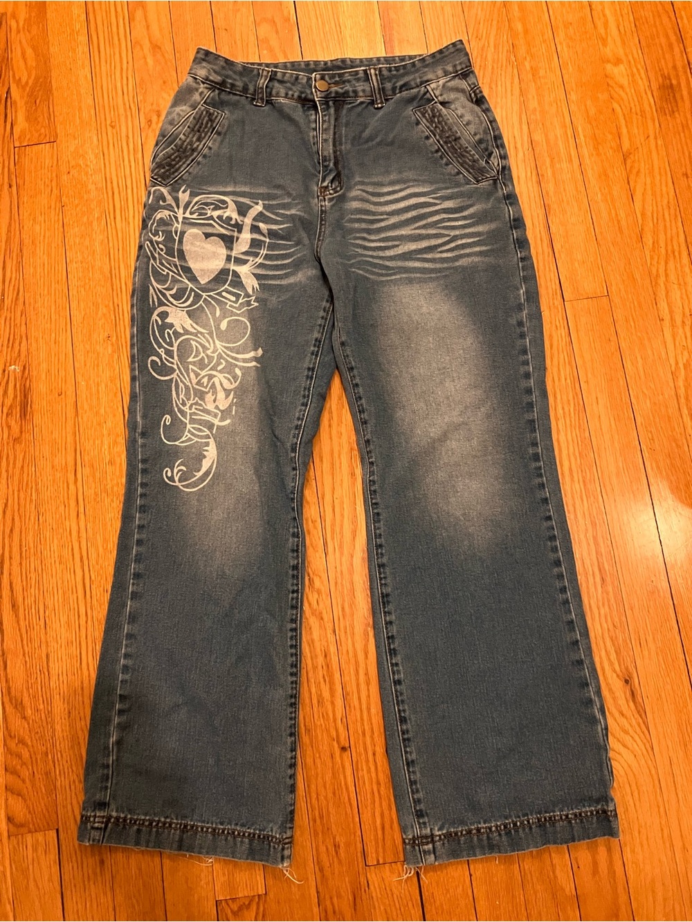 Romwe y2k flare jeans with White Heart Scroll Print medium